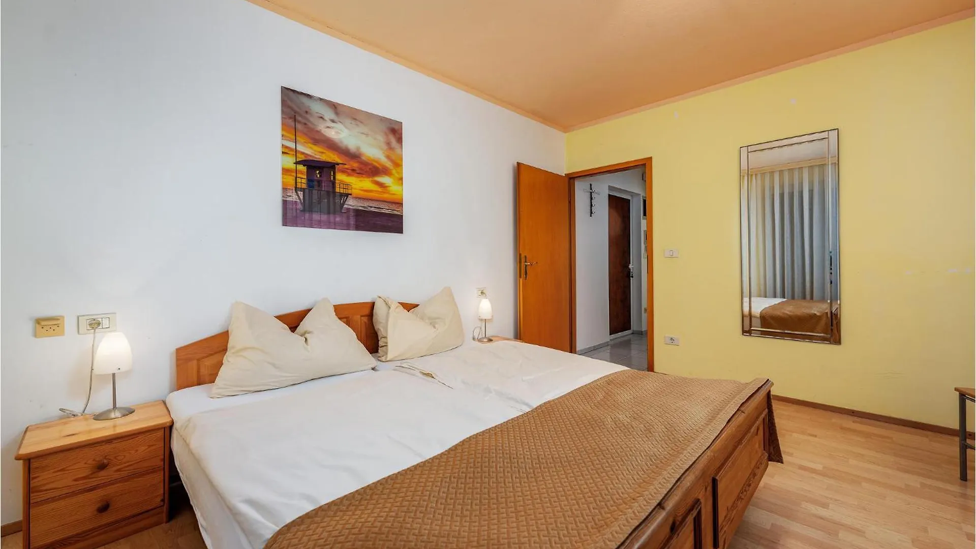 Beautiful Apartment In Umag With Wifi Pelegrin